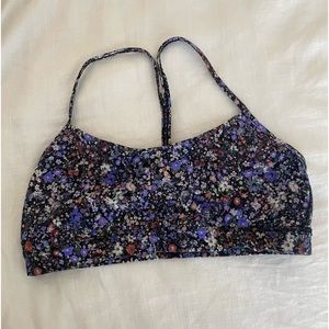 Lululemon Flow Y Nulu Bra *Light Support A-C cups